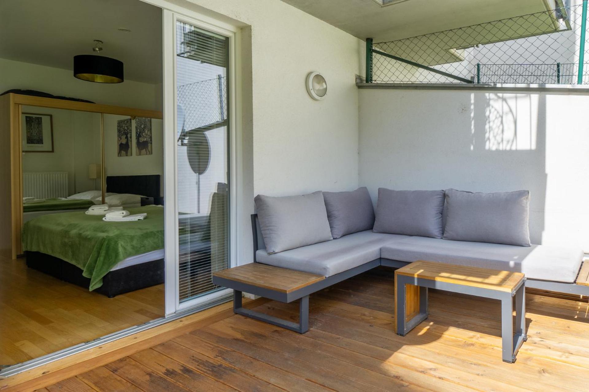 Apartment With Garden Close To Stadthalle, Westbahnhof Viyana Dış mekan fotoğraf